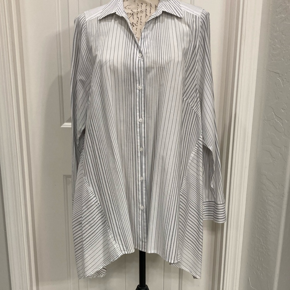 LANE BRYANT Feminine, White & Black, Long Blouse SIZE 14/16